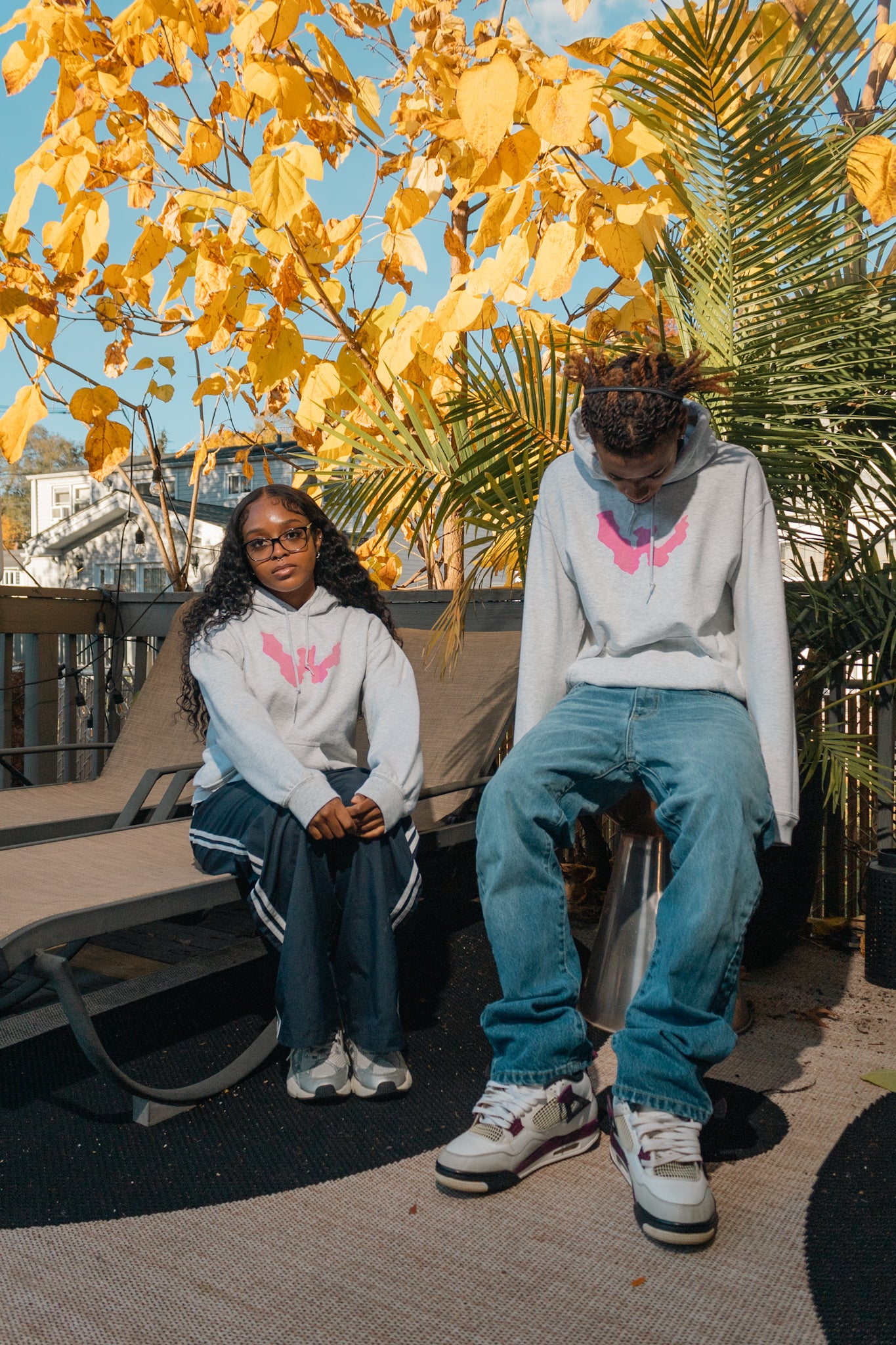 WAR FOR HD PINK LOGO HOODIE (Women’s)