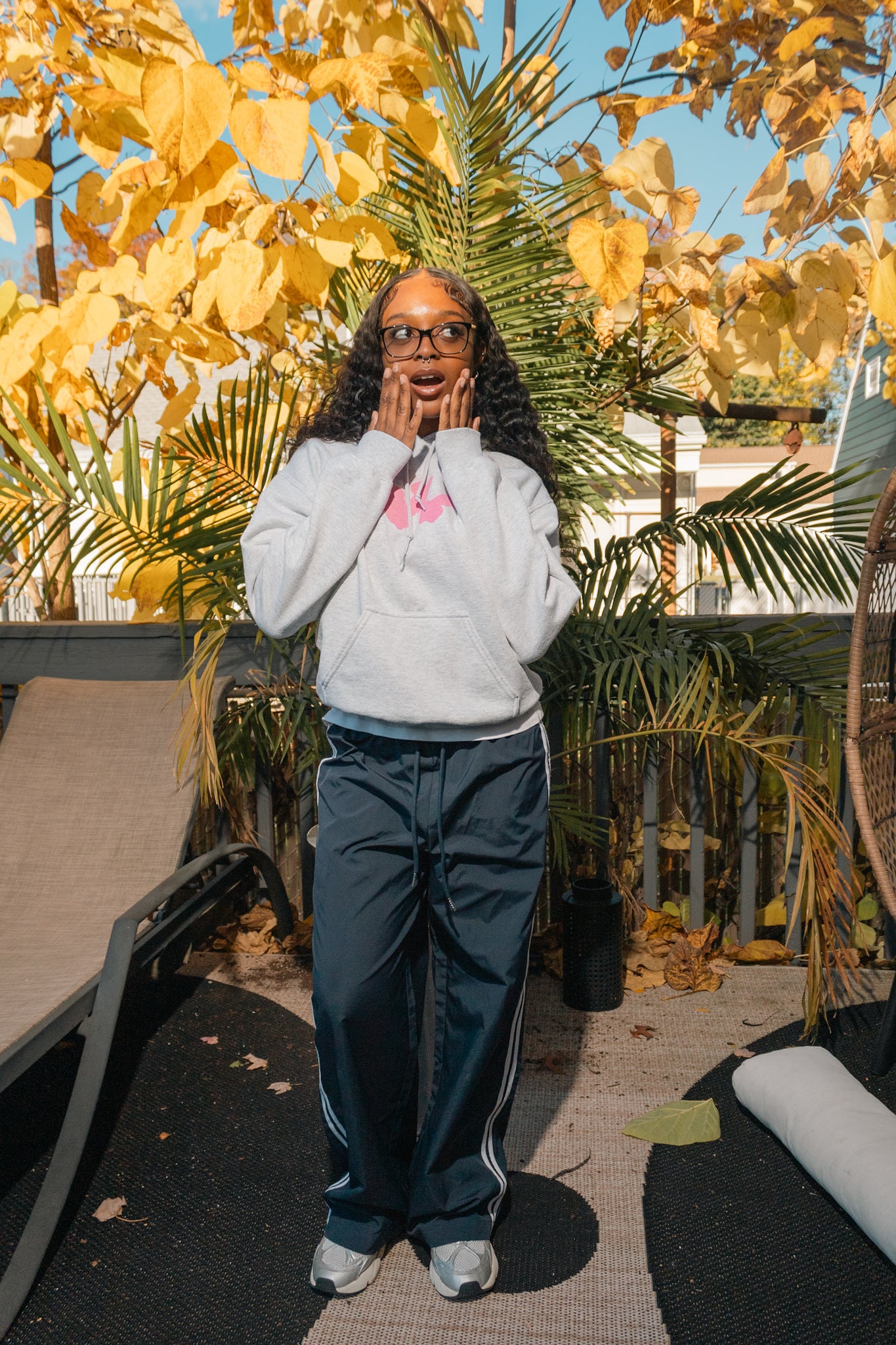 WAR FOR HD PINK LOGO HOODIE (Women’s)