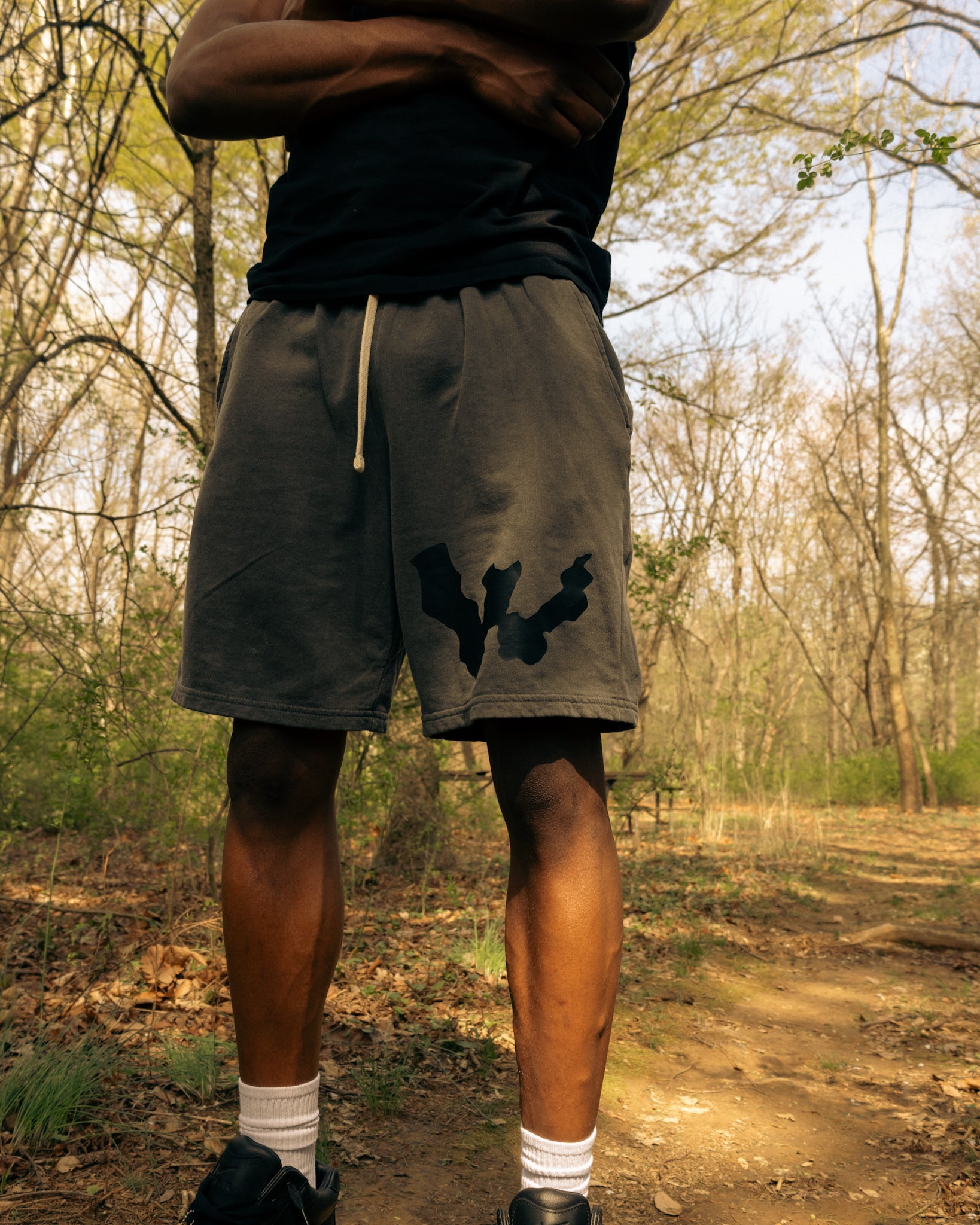 WAR FOR HD CHARCAOL FLORA FLEECE SHORTS