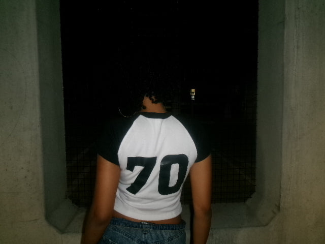 “TEAM HD” WOMEN’S BABY TEE BLACK