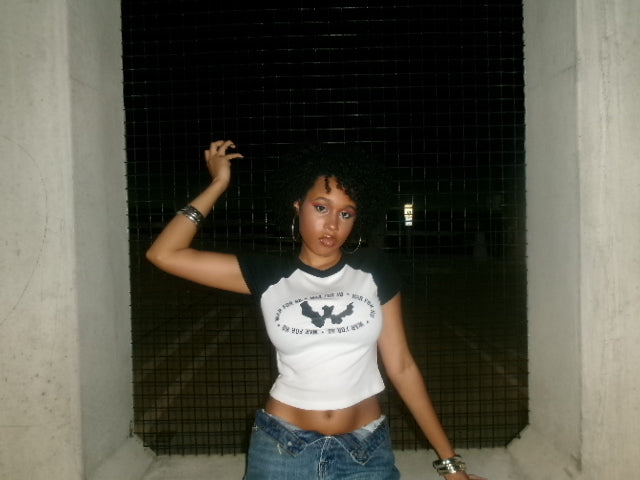 “TEAM HD” WOMEN’S BABY TEE BLACK