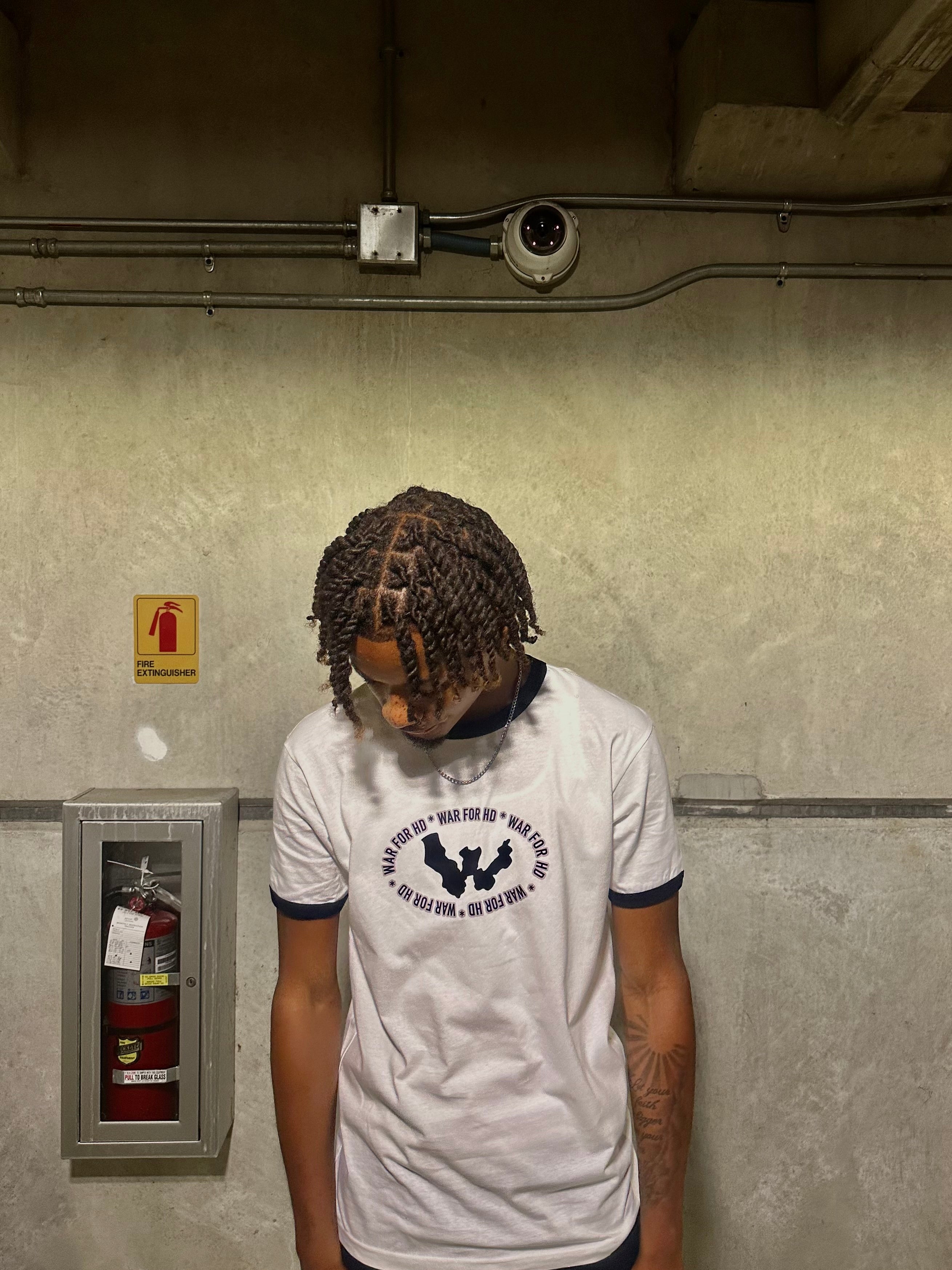 WAR FOR HD LOGO SHIRT WHITE/BLACK