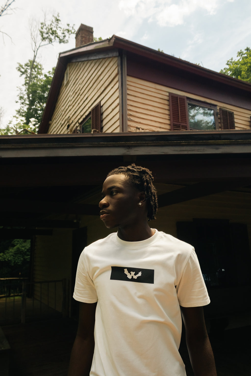 War For HD Black Box logo Crew Neck Cotton T-Shirt